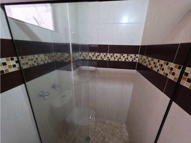 Apartamento de 4 alcobas en arriendo en Boston, Medellín, 98 m² · foto 12 de 24