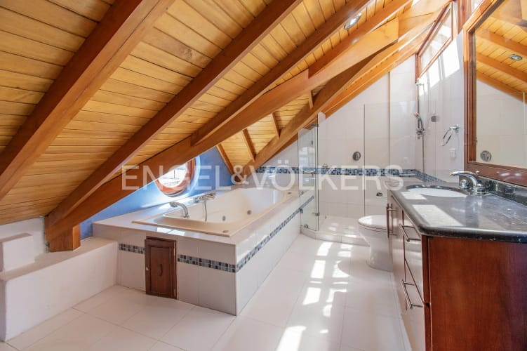 Casa de 4 alcobas en venta en Cn Los Arboles, Chía, 188 m² · foto 15 de 20