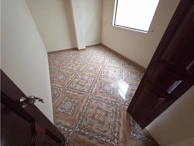 Apartamento de 4 alcobas en arriendo en Boston, Medellín, 98 m² · foto 17 de 24