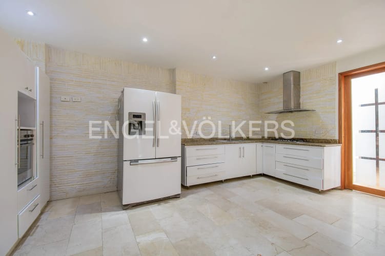 Casa de 4 alcobas en venta en Cn Los Arboles, Chía, 188 m² · foto 6 de 20