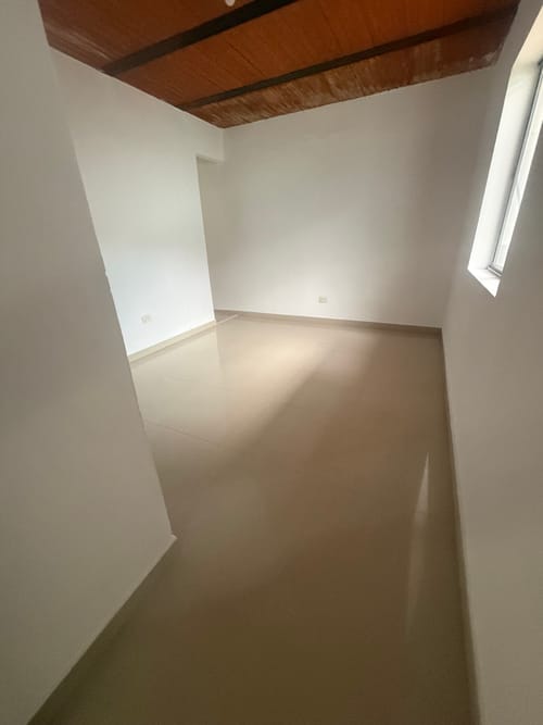 Casa de 5 alcobas en venta en Santa Monica, Dosquebradas, 185 m² · foto 12 de 16