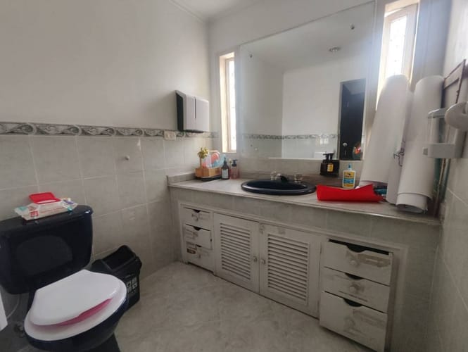 Casa de 10 alcobas en arriendo en Zuñiga, Envigado, 700 m² · foto 5 de 24