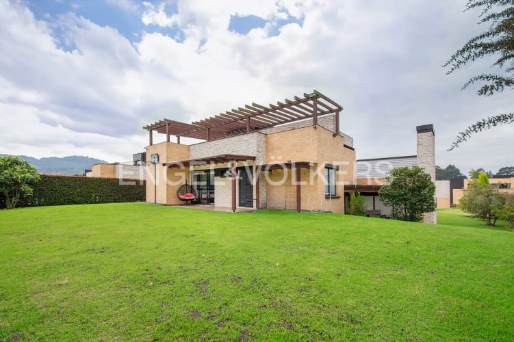 Casa de 4 alcobas en arriendo en Hatogrande, Sopó, 340 m² · foto 16 de 20