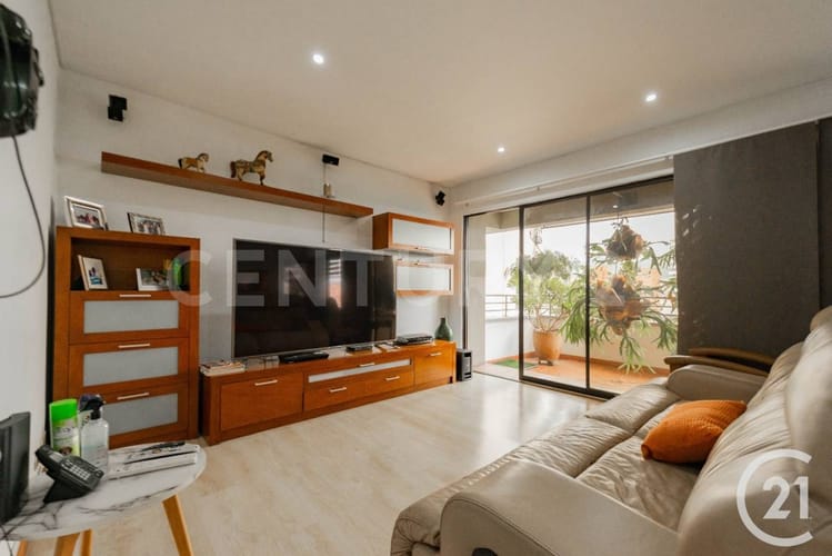 Apartamento de 4 alcobas en venta en La Florida, Medellín, 305 m² · foto 3 de 24