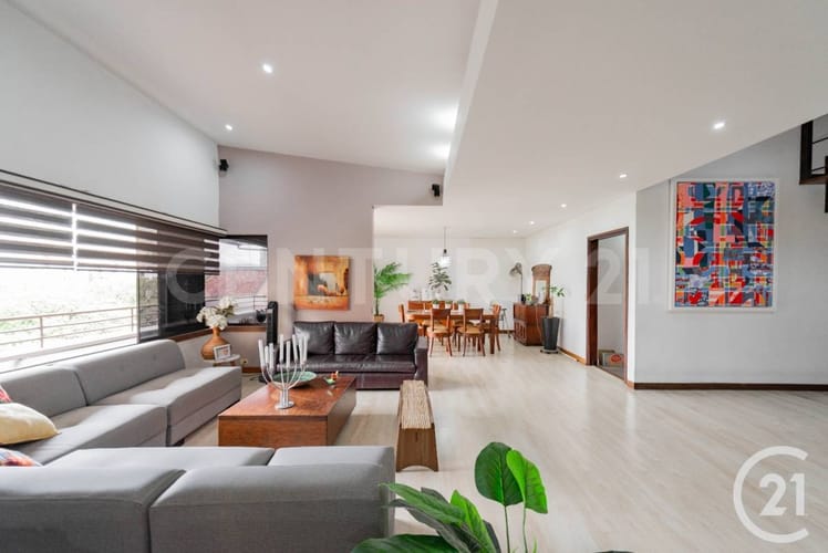 Apartamento de 4 alcobas en venta en La Florida, Medellín, 305 m² · foto 5 de 24