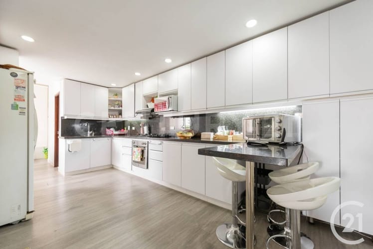 Apartamento de 4 alcobas en venta en La Florida, Medellín, 305 m² · foto 10 de 24