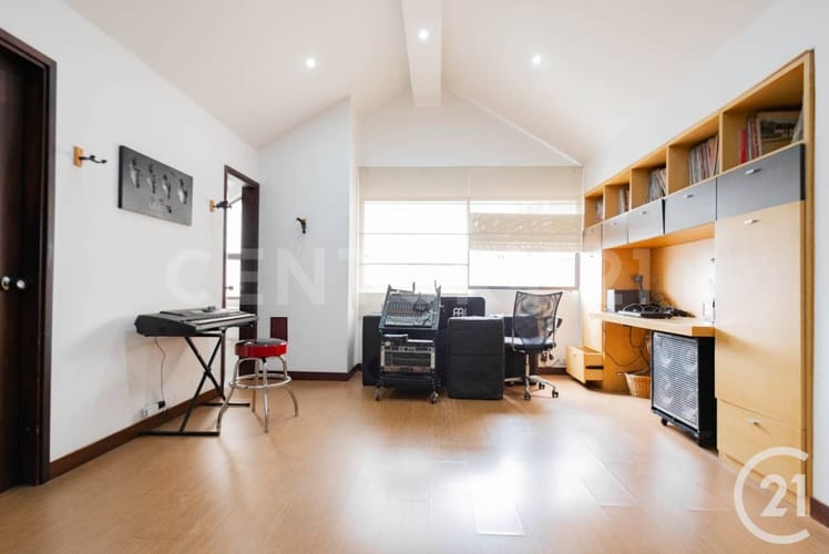 Apartamento de 4 alcobas en venta en La Florida, Medellín, 305 m² · foto 23 de 24
