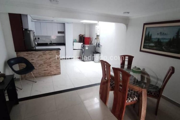 Casa de 3 alcobas en venta en El Rincon De Los Angeles, Bogotá, 118 m² · foto 3 de 15