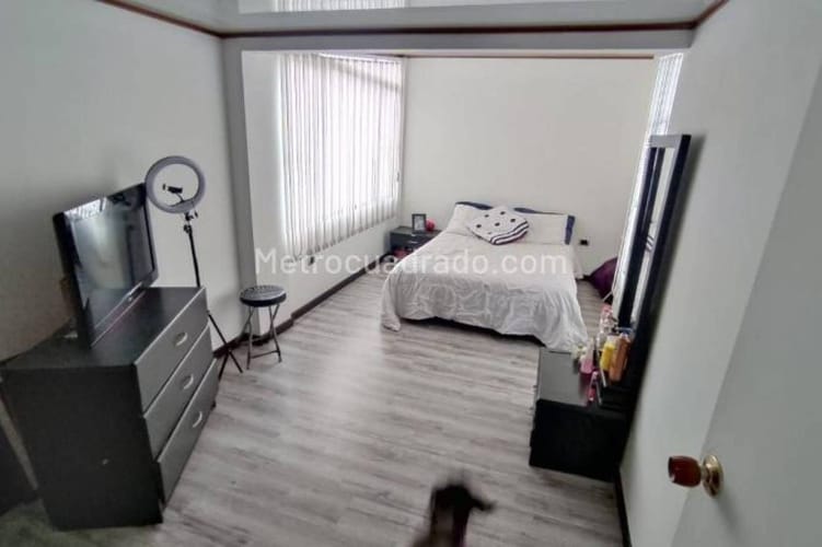 Casa de 3 alcobas en venta en El Rincon De Los Angeles, Bogotá, 118 m² · foto 4 de 15