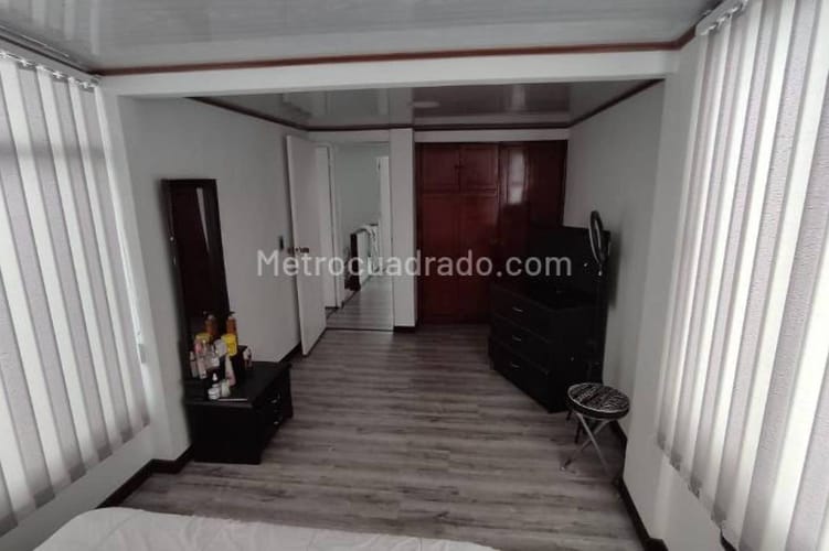 Casa de 3 alcobas en venta en El Rincon De Los Angeles, Bogotá, 118 m² · foto 14 de 15