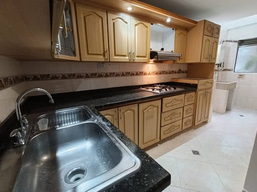 Casa de 3 alcobas en arriendo en El Diamante 2, Envigado, 200 m² · foto 6 de 23