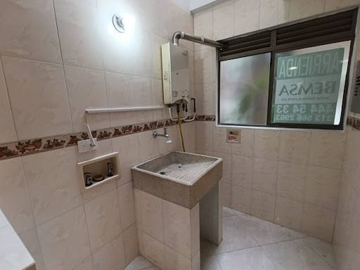 Casa de 3 alcobas en arriendo en El Diamante 2, Envigado, 200 m² · foto 7 de 23