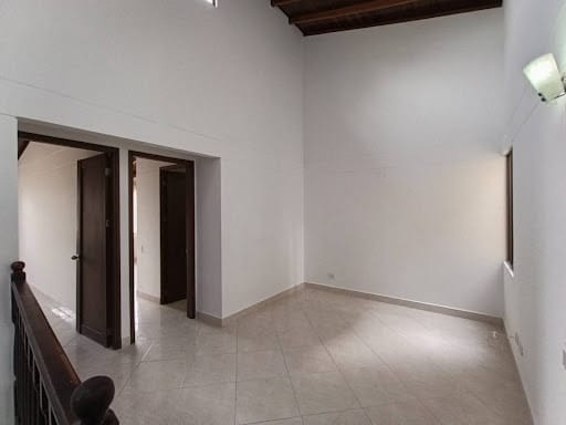 Casa de 3 alcobas en arriendo en El Diamante 2, Envigado, 200 m² · foto 11 de 23