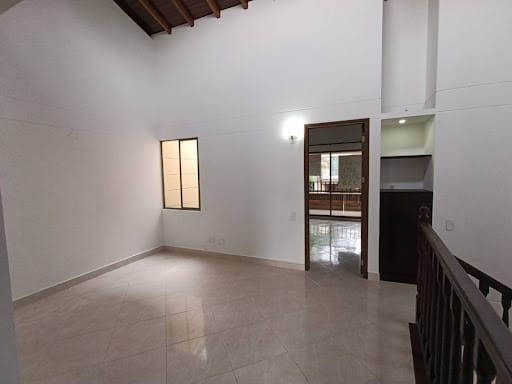 Casa de 3 alcobas en arriendo en El Diamante 2, Envigado, 200 m² · foto 15 de 23