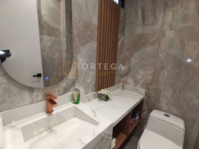 Casa de 4 alcobas en arriendo en Ruitoque Condominio, Piedecuesta, 250 m² · foto 8 de 24