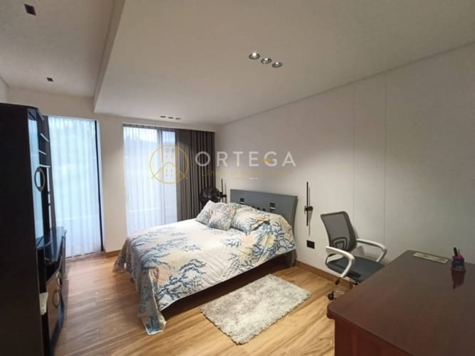 Casa de 4 alcobas en arriendo en Ruitoque Condominio, Piedecuesta, 250 m² · foto 16 de 24