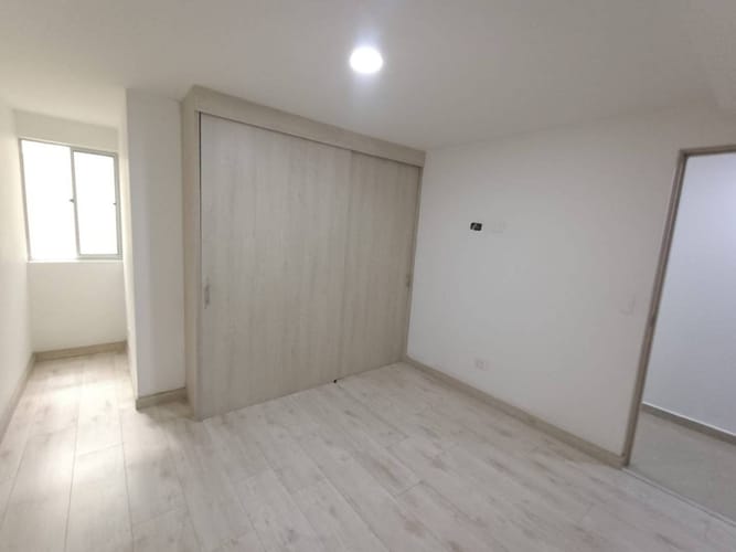 Apartamento de 3 alcobas en arriendo en Belén Rosales, Medellín, 120 m² · foto 14 de 17
