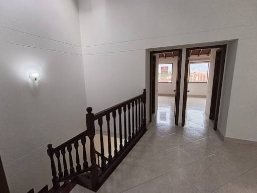 Casa de 3 alcobas en arriendo en El Diamante 2, Envigado, 200 m² · foto 23 de 23