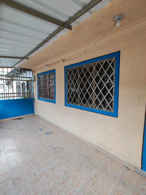 Casa de 8 alcobas en venta en Union De Vivienda Popular, Cali, 250 m² · foto 2 de 22