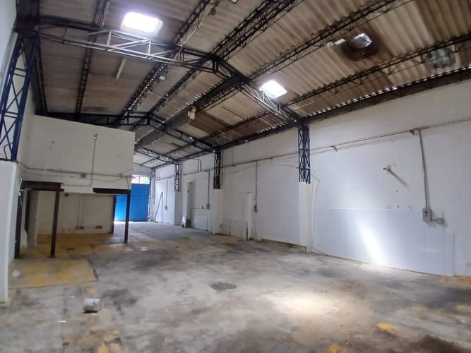 Bodega en arriendo en Santa Fe, Medellín, 210 m² · foto 3 de 10