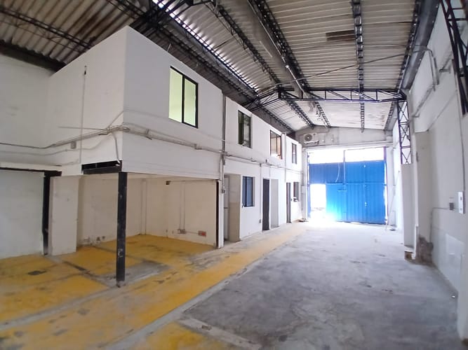 Bodega en arriendo en Santa Fe, Medellín, 210 m² · foto 4 de 10