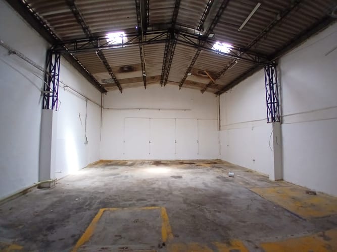 Bodega en arriendo en Santa Fe, Medellín, 210 m² · foto 5 de 10