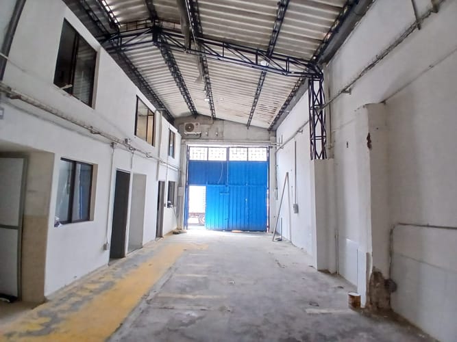 Bodega en arriendo en Santa Fe, Medellín, 210 m² · foto 10 de 10