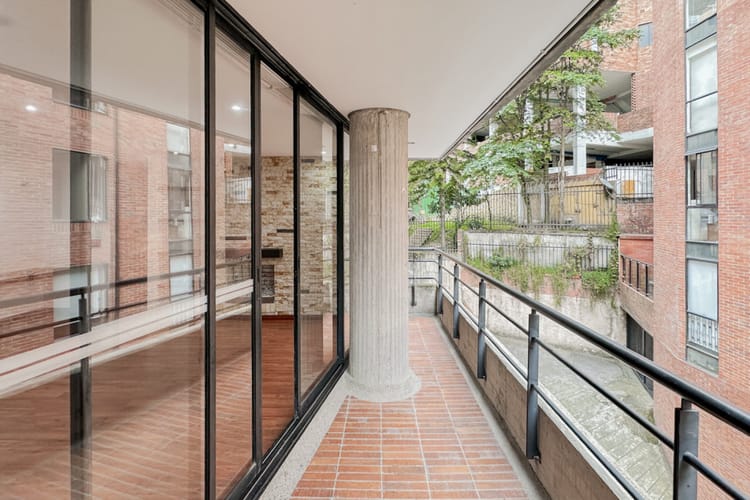 Apartamento de 1 alcoba en arriendo en Chapinero Alto, Bogotá, 61 m² · foto 9 de 13