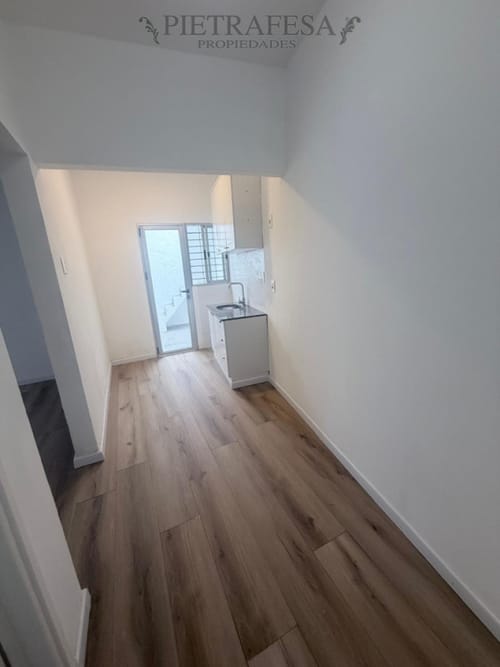 Apartamento en aquiler,1 dormitorio, 1 baño, patio, parrillero. La Blanqueada. · Foto 5