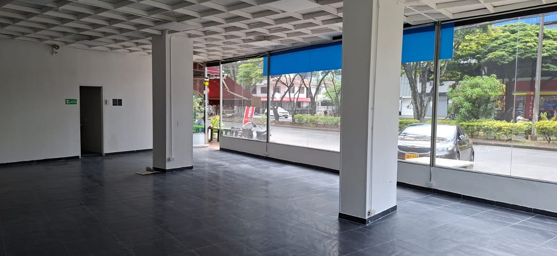 Local en arriendo en El Cedro, Cali, 100 m² · foto 3 de 6