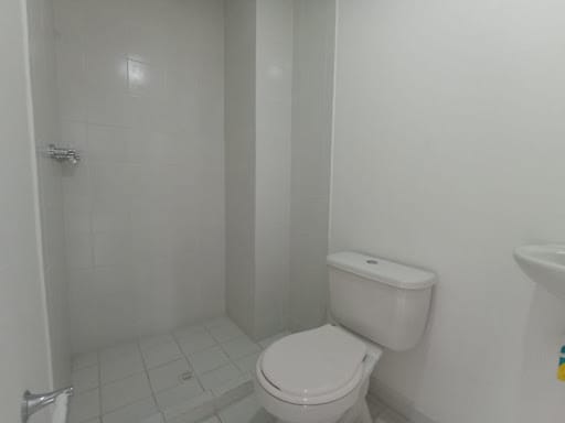 Oficina en arriendo en Simon Bolivar, Itagüí, 140 m² · foto 6 de 7
