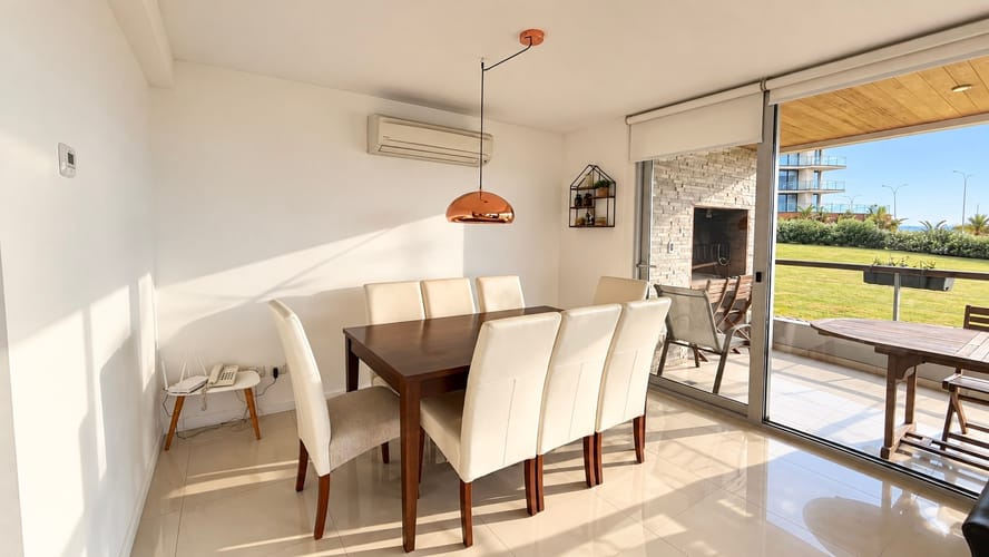 Apartamento en alquiler anual primera linea mansa · Foto 4