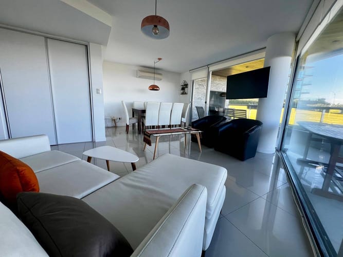 Apartamento en alquiler anual primera linea mansa · Foto 6