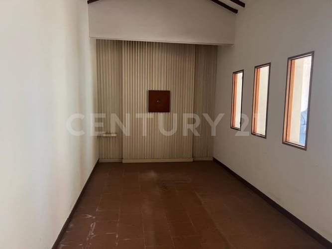 Casa de 6 alcobas en venta en Laureles, Medellín, 398 m² · foto 5 de 17