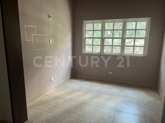 Casa de 6 alcobas en venta en Laureles, Medellín, 398 m² · foto 10 de 17
