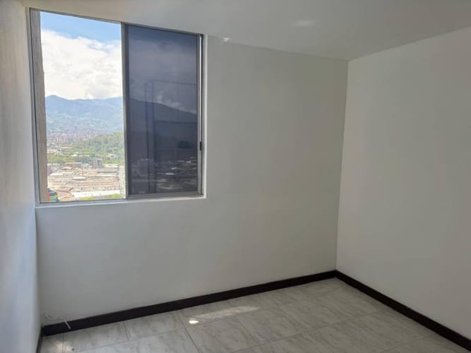Apartamento de 2 alcobas en arriendo en El Poblado, Medellín, 62 m² · foto 7 de 11