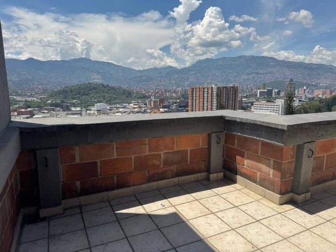 Apartamento de 2 alcobas en arriendo en El Poblado, Medellín, 62 m² · foto 11 de 11