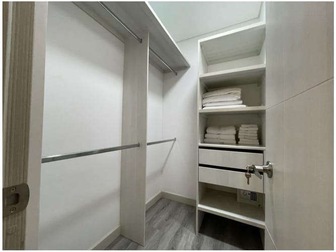 Apartaestudio en venta en El Tesoro, Medellín, 63 m² · foto 13 de 15