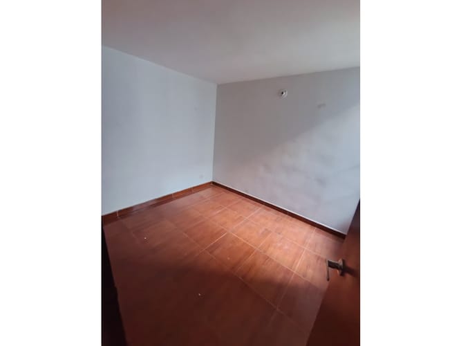Apartamento de 2 alcobas en venta en Valles De Santa Ana, Soacha, 38 m² · foto 5 de 6