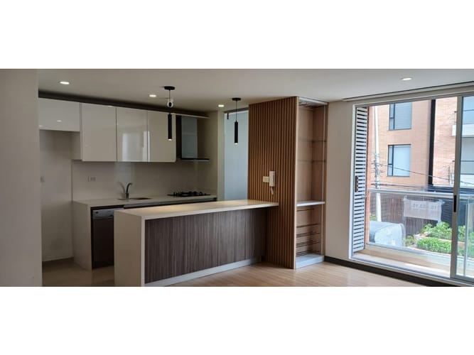 Apartamento en venta en Santa Barbara Oriental, Bogotá · foto 4 de 18