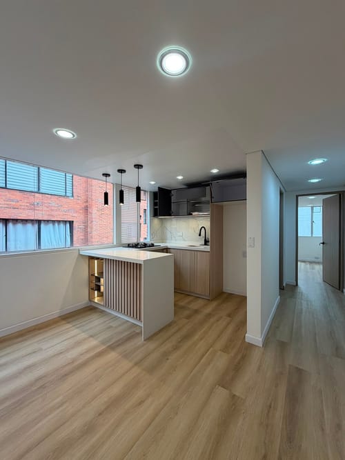 Apartaestudio en venta en Cedritos, Bogotá, 37 m² · foto 2 de 8