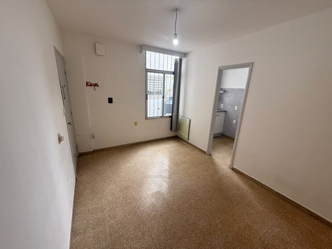 ALQUILER | Apto. amplio con balcón en Palermo · Foto 8