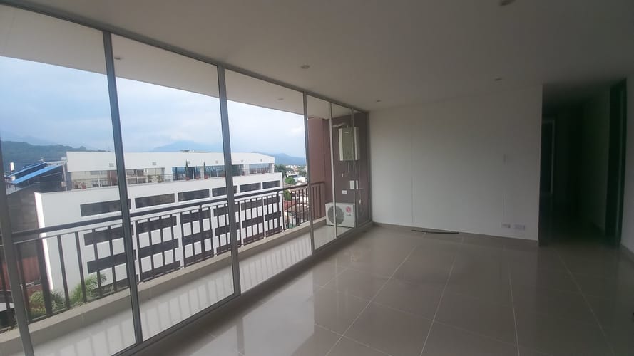 Apartamento de 3 alcobas en venta en Barzal Bajo Sur, Villavicencio, 104 m² · foto 3 de 19