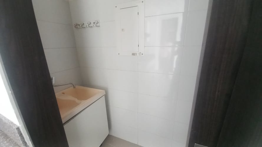 Apartamento de 3 alcobas en venta en Barzal Bajo Sur, Villavicencio, 104 m² · foto 5 de 19