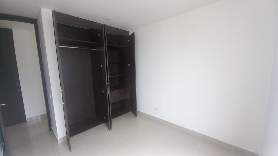 Apartamento de 3 alcobas en venta en Barzal Bajo Sur, Villavicencio, 104 m² · foto 10 de 19