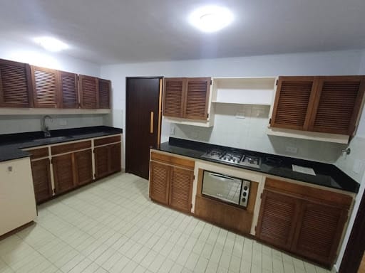 Apartamento de 3 alcobas en arriendo en Vizcaya, Medellín, 154 m² · foto 3 de 20