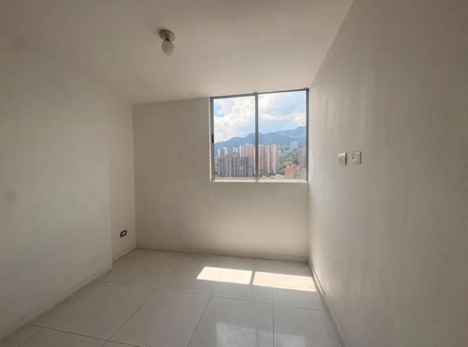 Apartamento de 3 alcobas en arriendo en San Rafael, Sabaneta, 75 m² · foto 6 de 13