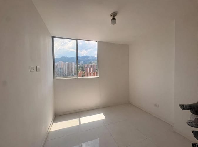 Apartamento de 3 alcobas en arriendo en San Rafael, Sabaneta, 75 m² · foto 11 de 13