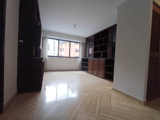 Apartamento de 3 alcobas en arriendo en Vizcaya, Medellín, 154 m² · foto 11 de 20