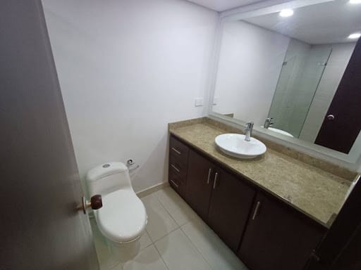 Apartamento de 3 alcobas en arriendo en Vizcaya, Medellín, 154 m² · foto 15 de 20